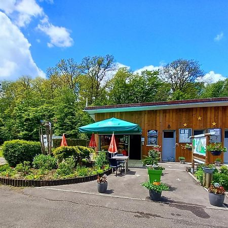 Camping De Contrexéville Екстериор снимка