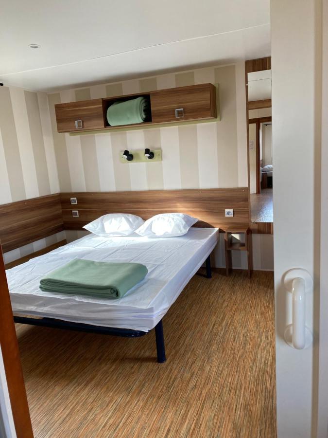 Camping De Contrexéville Екстериор снимка