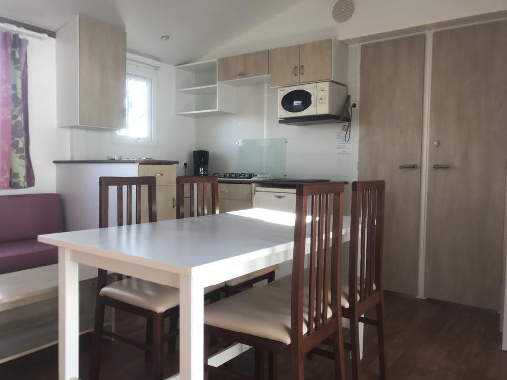 Camping De Contrexéville Екстериор снимка